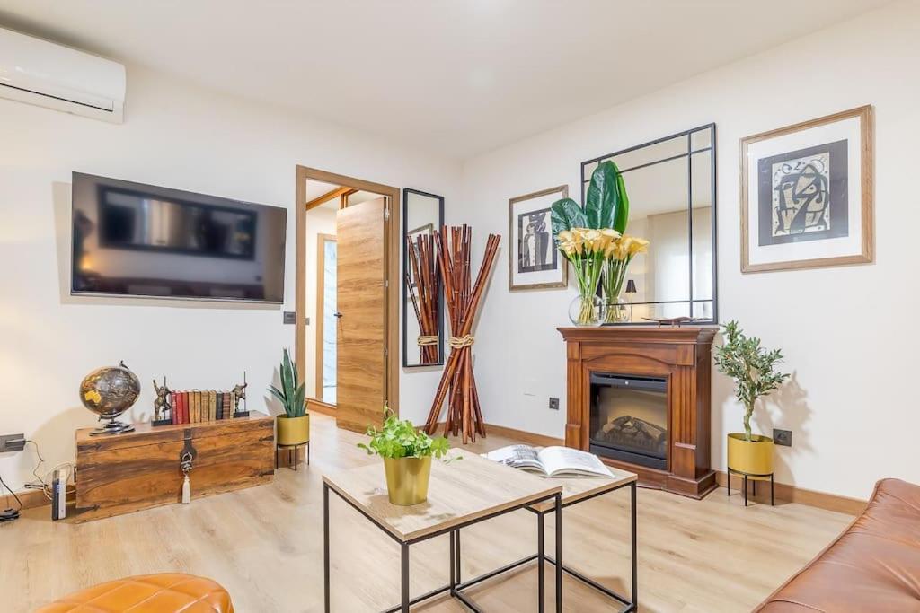 Apartamento Reformado Y Tranquilo Junto A Gran Via Мадрид Экстерьер фото
